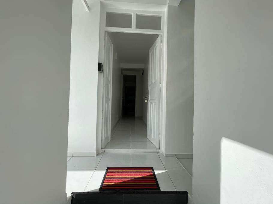 Kay Johanna Les Abymes Ngoại thất bức ảnh